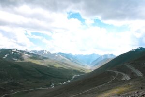 economical tours to naran kaghan