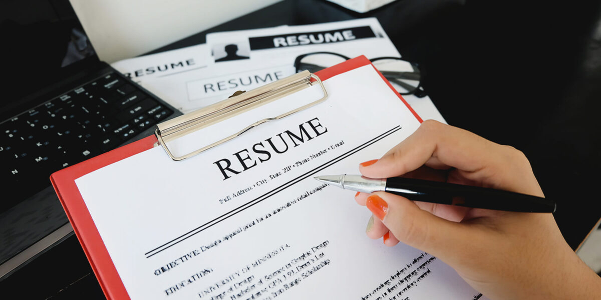 How to Write a Professional Summary for Your CV