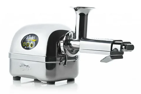 How Angel 8500S Twin Gear Juicer Preserves Nutrients Better?