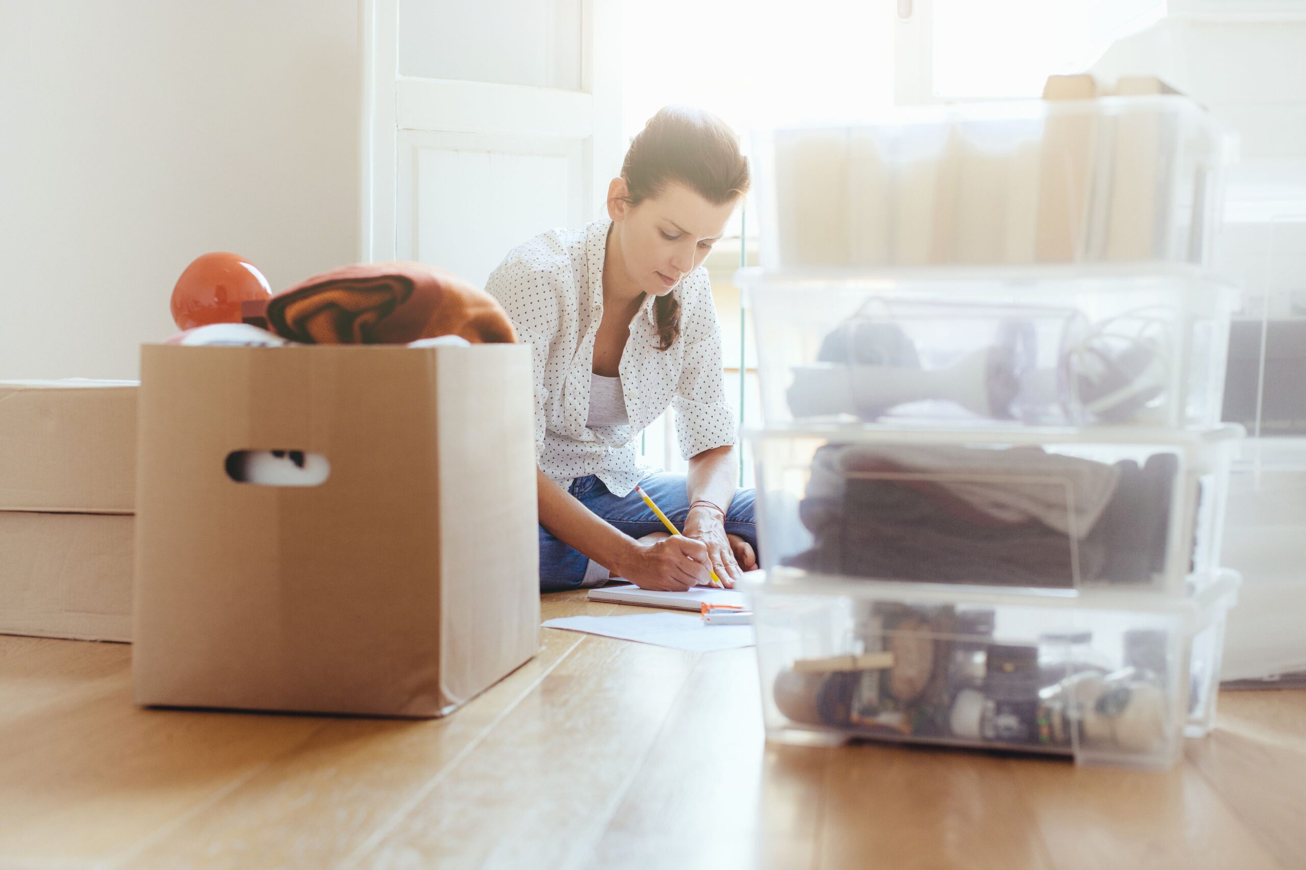 The Benefits of Professional Decluttering Services for a Stress-Free Home