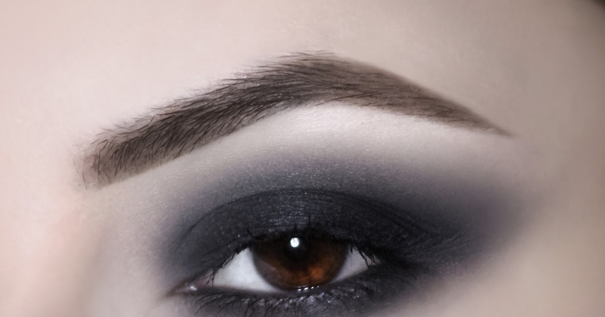 What Are the Top Tips for Achieving a Flawless Smokey Eye