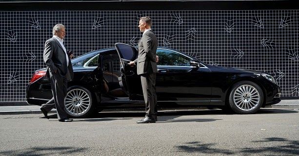 Why the Chauffeur Car Hire Melbourne is Ultimate Luxury