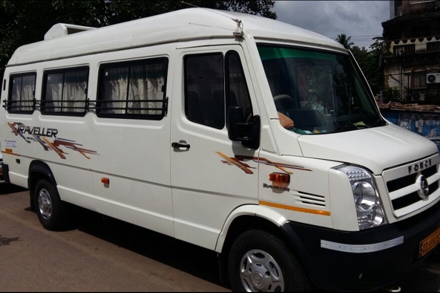 Hire Luxury Tempo Traveller in Lucknow