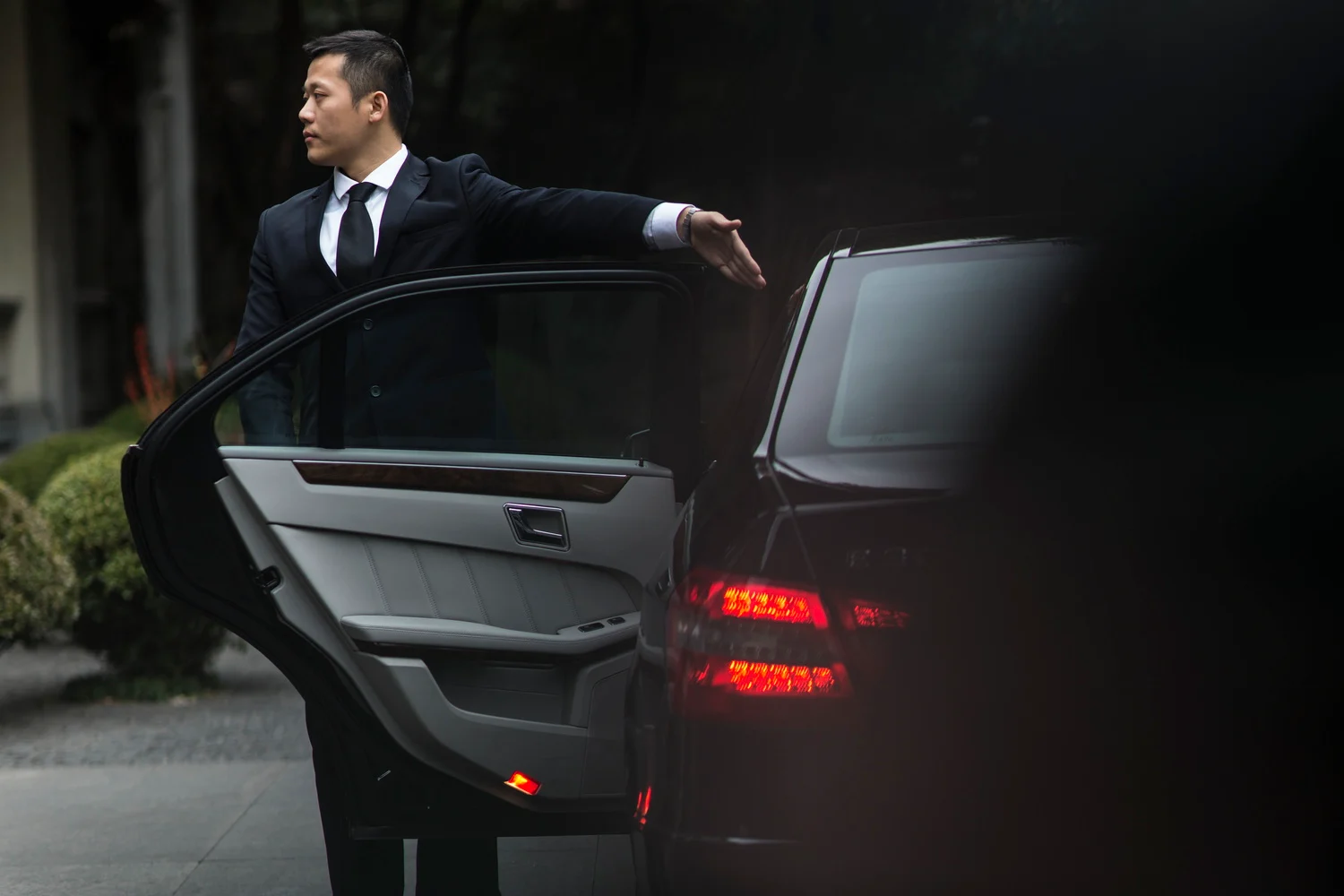  Chauffeur Driven Cars Sydney