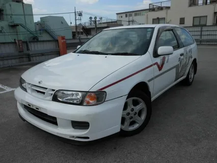 Nissan Pulsar Overflow Bottle