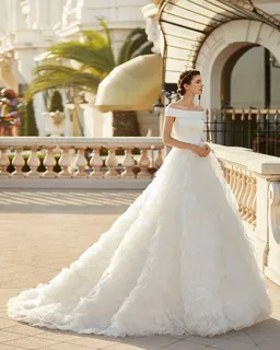 aire barcelona wedding dress