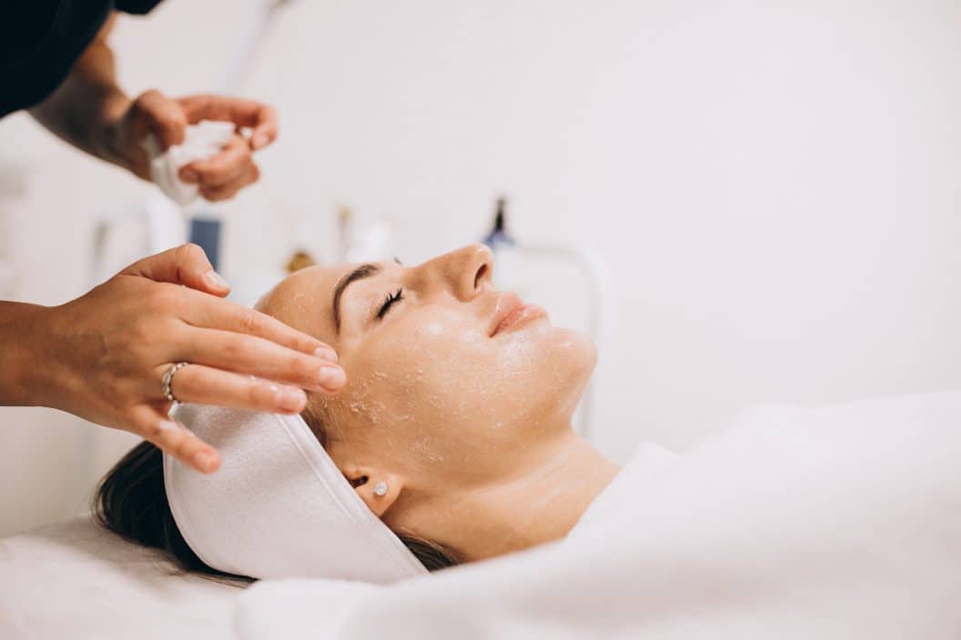 What Type of Facial Helps Skin Tone Brighten?