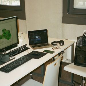 london hot desk
