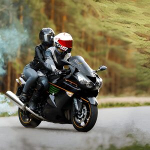 Essential Features to Look for in a Motorcycle Rain Jacket