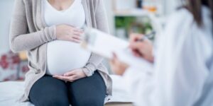 The Role of a Dietitian in Ensuring a Healthy Pregnancy Journey: Finding the Right Nutritionist in Delhi 