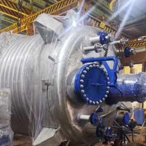 How Industrial Pressure Vessels Support UAE’s Oil, Gas, and Petrochemical