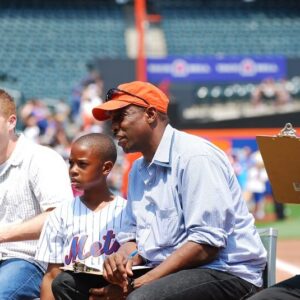 Dwight-Gooden-with-you-son