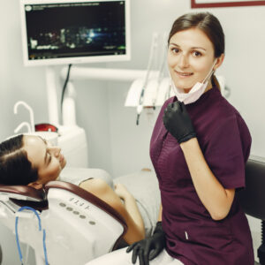 Root Canal vs. Tooth Extraction: How to Decide What's Right for You